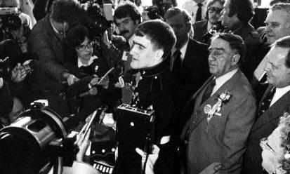Look Back: Iranian hostage Rocky Sickmann released, 1981